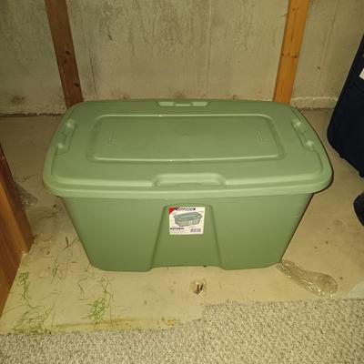 WREATH AND LIGHTED GARLAND PLUS STORAGE TOTES