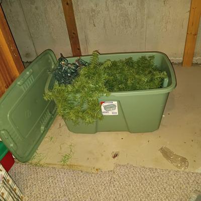 WREATH AND LIGHTED GARLAND PLUS STORAGE TOTES