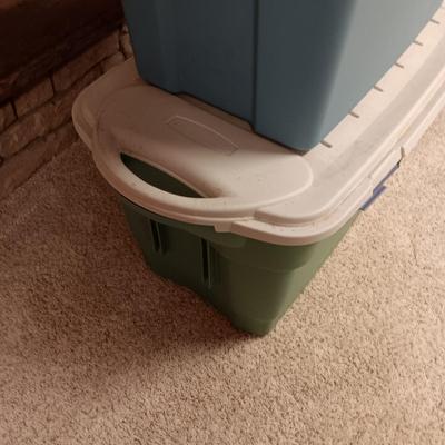 STORAGE TOTES AND PLASTIC BASKETS