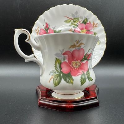 Royal Albert Prairie Rose Tea Cup & Saucer