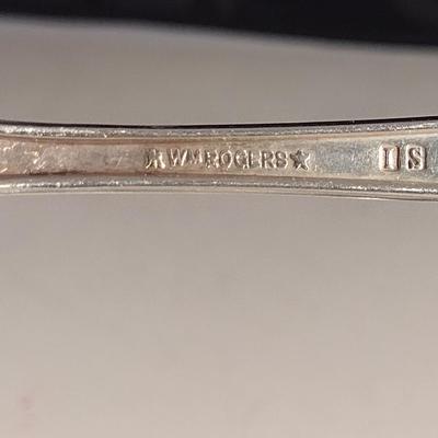 WM Rogers Flatware- Approx 48 Pieces