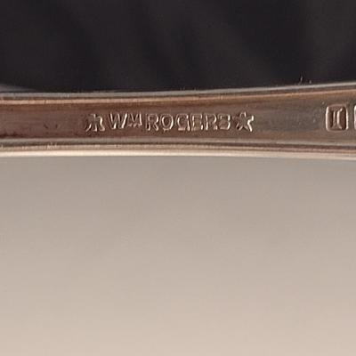WM Rogers Flatware- Approx 48 Pieces
