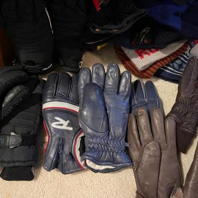 Gloves for skiing and motorcycle 