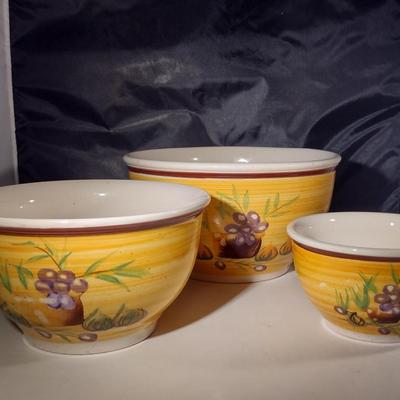 Set of Three Nesting 'Antipasto' Ceramic Bowls