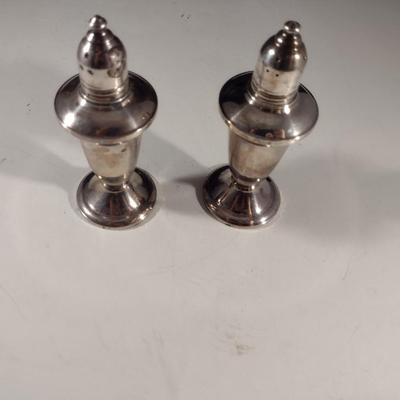 Pair of Duchin Creation Weighted Sterling Silver Salt and Pepper Shakers (#2)