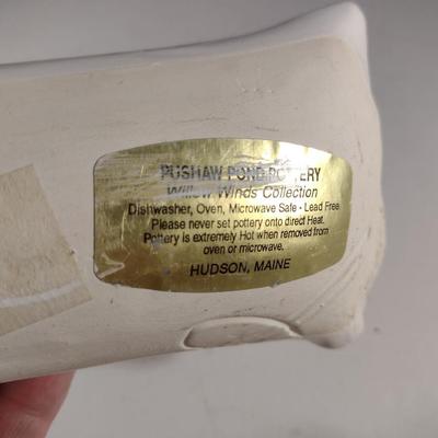 Pushaw Pond Pottery Wall Pocket with Apple Design- Approx 8" x 3"