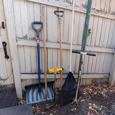 SNOW SHOVEL AND YARD TOOLS