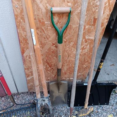 SNOW SHOVEL AND YARD TOOLS