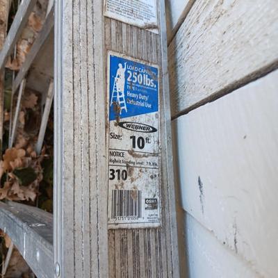 WERNER 10 FOOT ALUMINUM LADDER