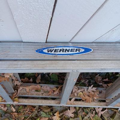 WERNER 10 FOOT ALUMINUM LADDER