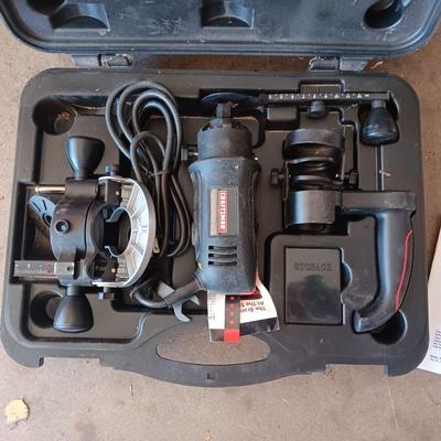 CRAFTSMAN ELECTRIC CUTTER IN A CASE