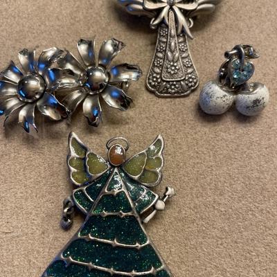 Pewter color pins and necklace