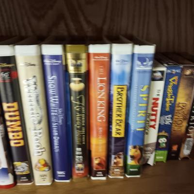 CHILDREN'S MOVIES ON VHS