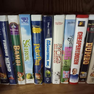 CHILDREN'S MOVIES ON VHS
