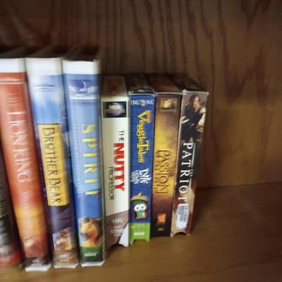 CHILDREN'S MOVIES ON VHS