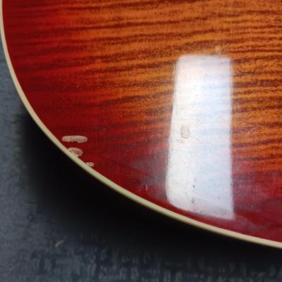 MONTANA EM105C-CS TIGER RED BURST ACOUSTIC ELECTRIC GUITAR PLUS CASE