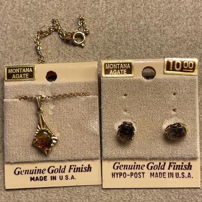 Montana Agate earrings and necklace