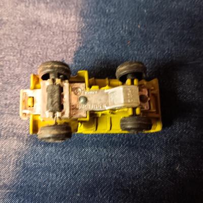 TOY GI JOE FOOT LOCKER, ARMY MEN AND METAL MILITARY VEHICLES