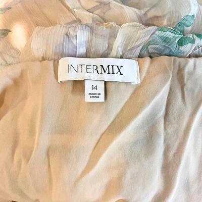 Sale Photo Thumbnail #433: Brand: Intermix
Size: 14
Material: Lightweight, breathable fabric with a delicate floral pattern.
Style: Maxi dress with ruched bodice, adjustable spaghetti straps, and a flowing skirt for an elegant silhouette.
Condition: Excellent condition, free from n