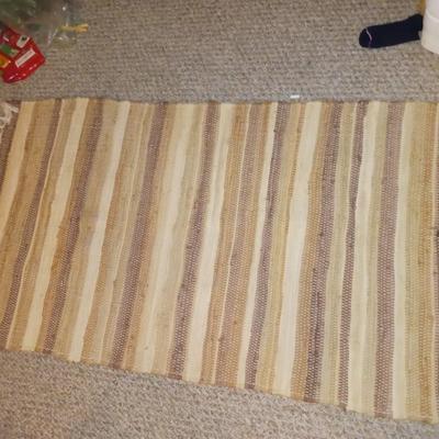 THROW RUG AND 2 THROW BLANKETS PLUS A SET OF QUEEN SHEETS