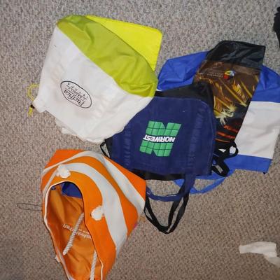 TOTE BAGS
