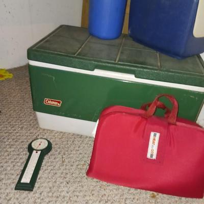 FOOD AND BEVERAGE COOLERS
