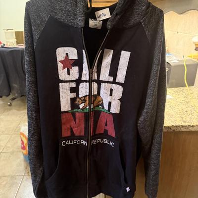 California zip up sweatshirt 2xl