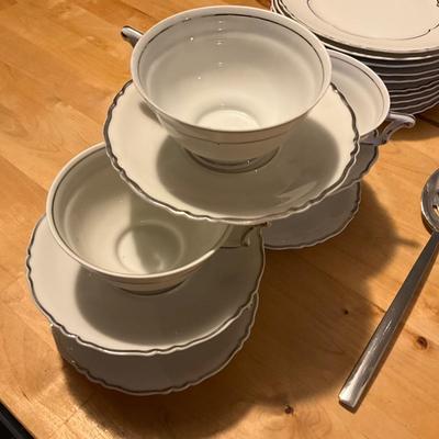 319 Set of Haviland Limoges Versailles China
