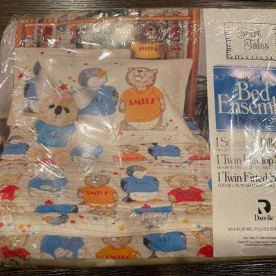 Vintage Shirt Tales twin sheet set