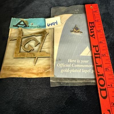 Masons lapel pin