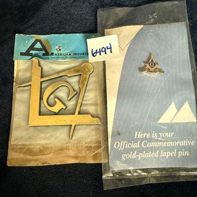 Masons lapel pin