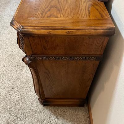 11 FELT LINED DRAWER DRESSER WITH MIRROR