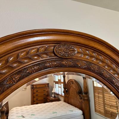 11 FELT LINED DRAWER DRESSER WITH MIRROR