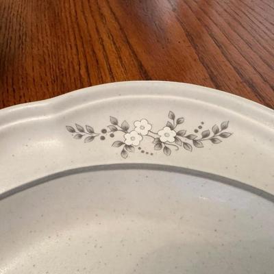 LARGE SET OF HEIRLOOM PFALTZGRAFF DINNERWARE WITH EXTRAS