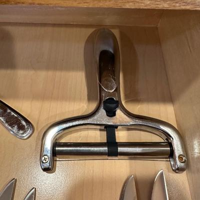 VARIOUS CUTLERY