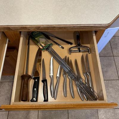 VARIOUS CUTLERY