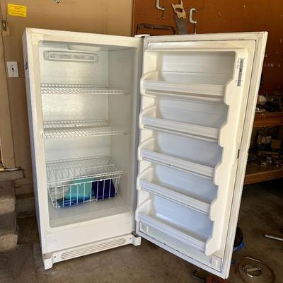 FRIGIDAIRE UPRIGHT FREEZER