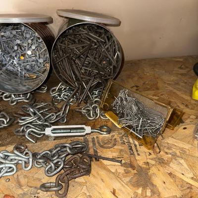 ASSORTMENT OF HARDWARE