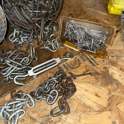 ASSORTMENT OF HARDWARE