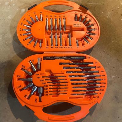 Two Black & Decker Drills & Drill Bits (B1-MG)