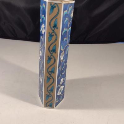 Vintage Takahashi San Francisco Hand Decorated Porcelain Vase- Approx 6" Tall
