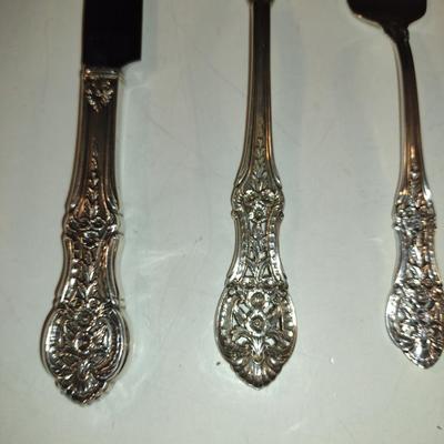 International Sterling Silver Silverware with Wooden Storage Box- Approx Weight 1,941 Grams