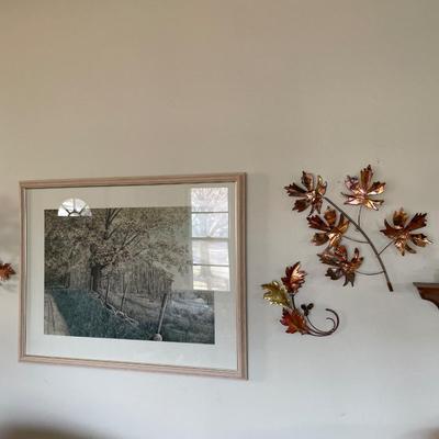 Wall decor with Home Interiors leaves
