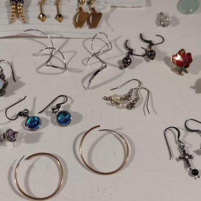 Assorted Jewelry- Earrings, Pendants, Necklaces (#11)