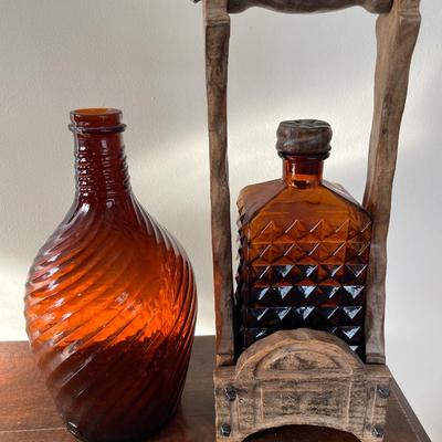 Vintage Mapsa liqueur and music box