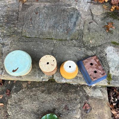 Pottery Birdhouse Plus Plant Pots (Y-RG)