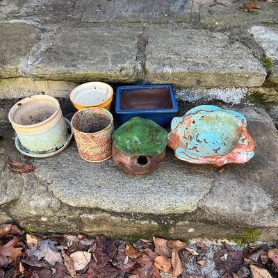 Pottery Birdhouse Plus Plant Pots (Y-RG)