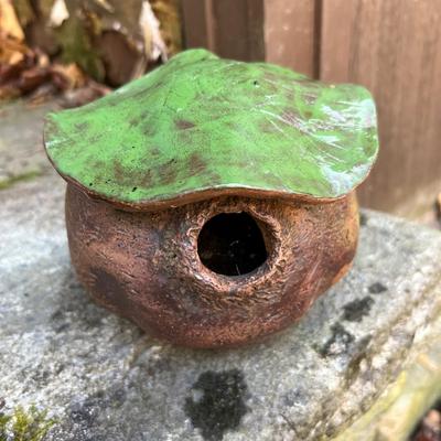 Pottery Birdhouse Plus Plant Pots (Y-RG)