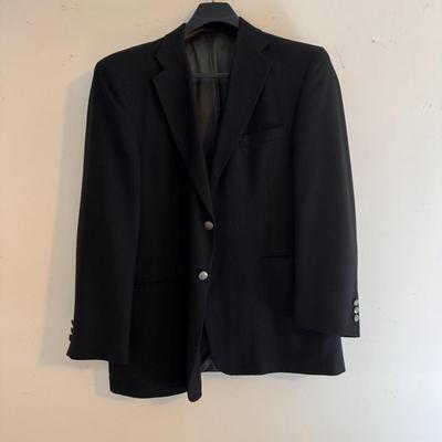 Men’s Dress Coats, Pants, and Ties - Sizes L-XL (O-DZ)