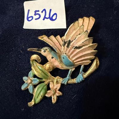 Hummingbird broach